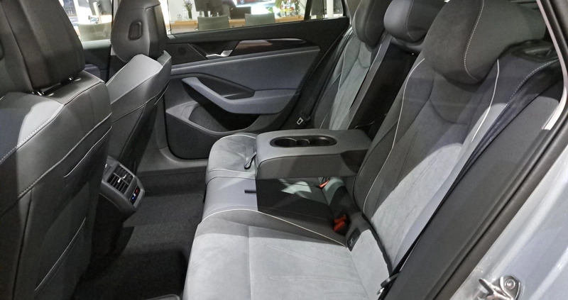 Volkswagen Passat cena 182400 przebieg: 10, rok produkcji 2024 z Dobra małe 781